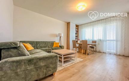 OPLETALOVA: Na predaj priestranný 3-izbový byt s parkovaním a loggiou